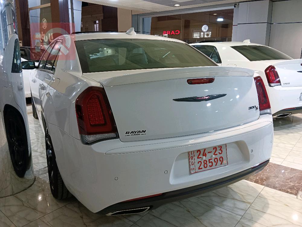 کرایسلەر 300